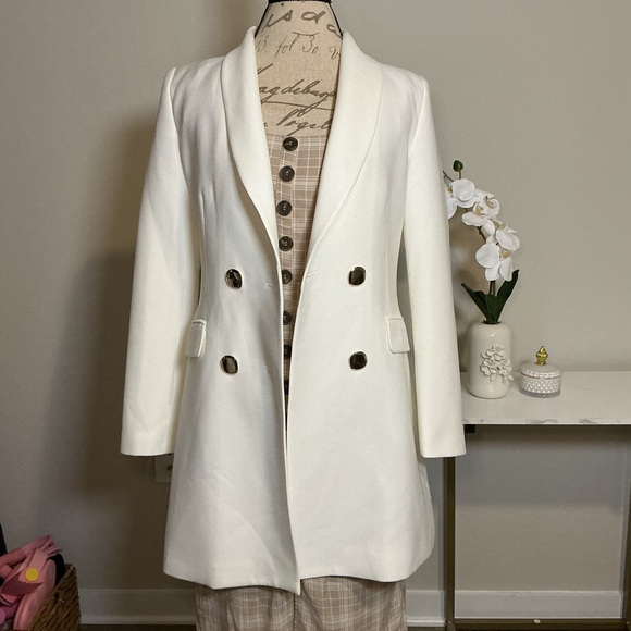 Jackets & Blazers - Zara Elegant White Double-Breasted Women's Coat
